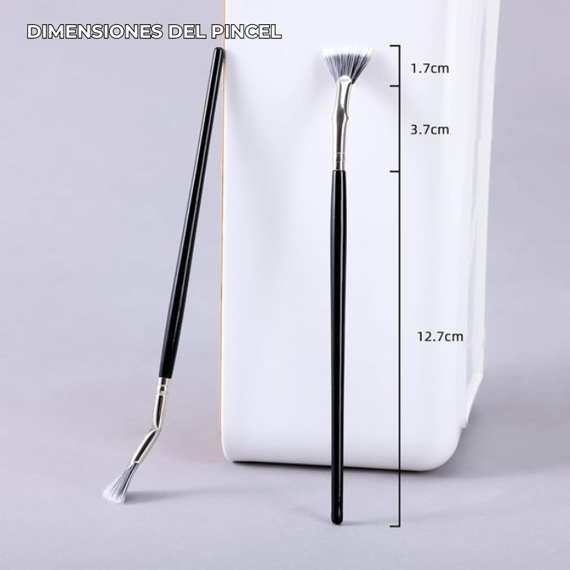 LashLux™ - Cepillo en abanico para rímel 120°